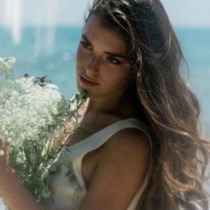 Meet your Posher, Delilah